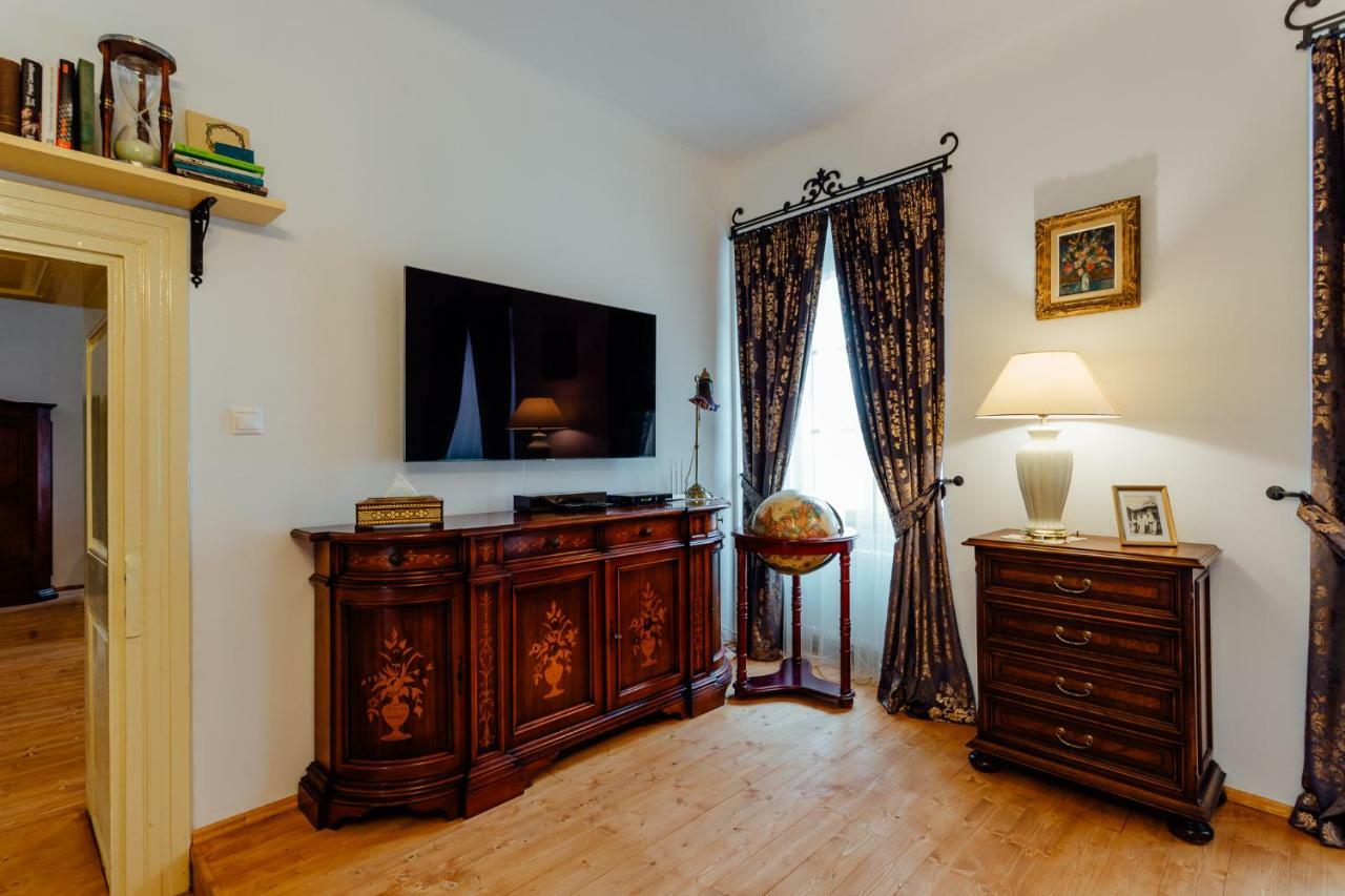 Strieborny Dvor Apartment Banska Stiavnica Bagian luar foto